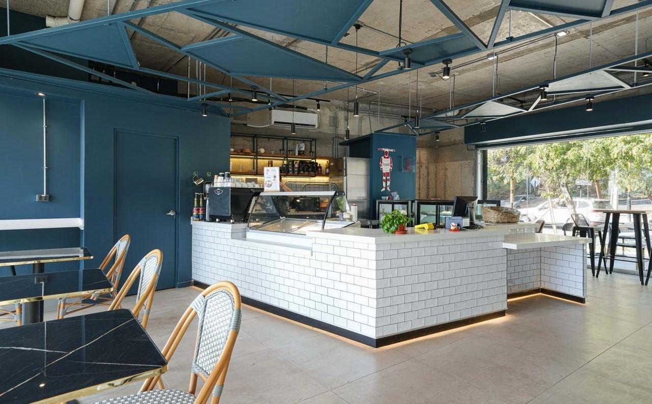 Espacio exterior de Uno Café